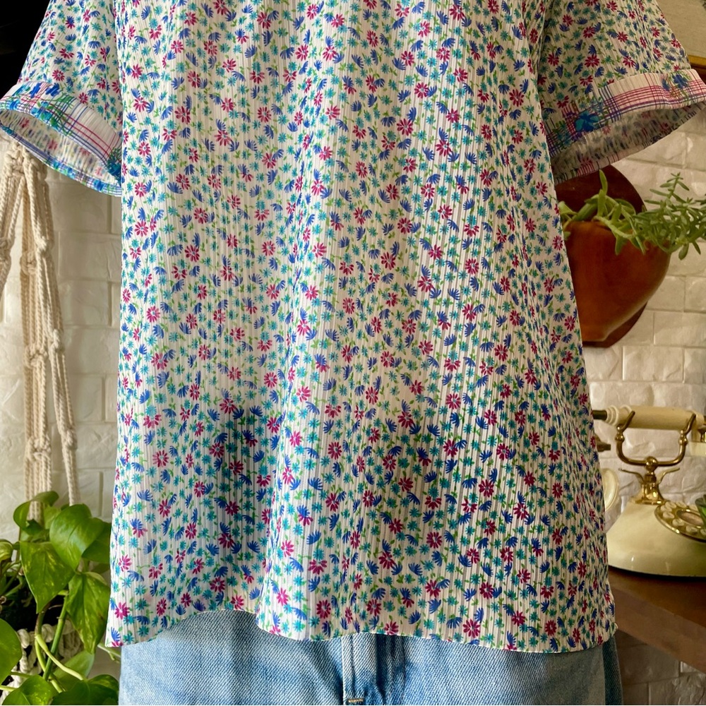 SOLD Vintage 1970s Sears Floral + Plaid Cottage Collared Shirt with Cuffed - Picture 7 of 14
